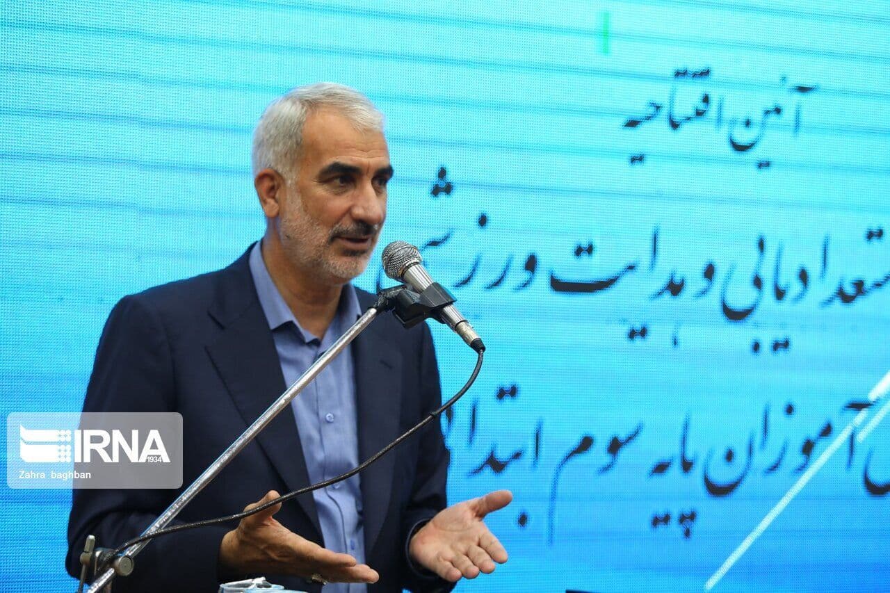وزیر آموزش و پرورش: تقویت مهارت ها، دانش آموزان را از آسیب های اجتماعی دور می کند